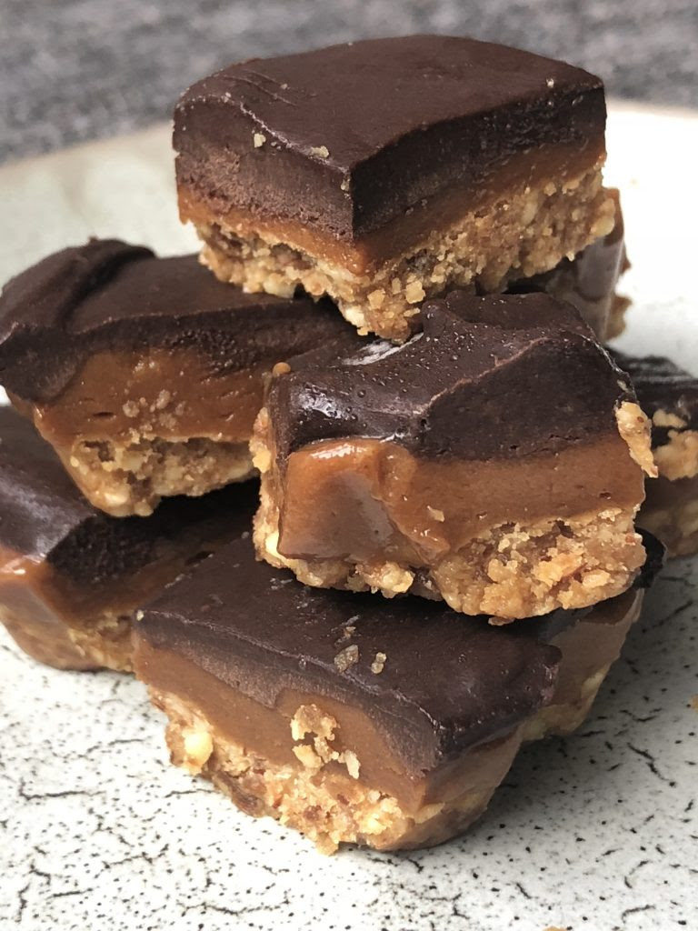 Healthy “Snickers” Bars