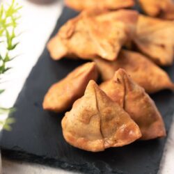 Mini Samosas (Set of 12) (GF/V)